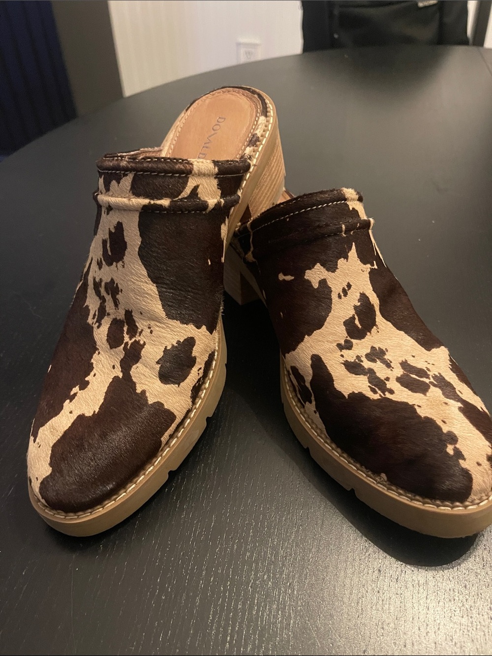 Donald pliner sahara Cow-Print Slip-On Clog in Brown/Beige size 9